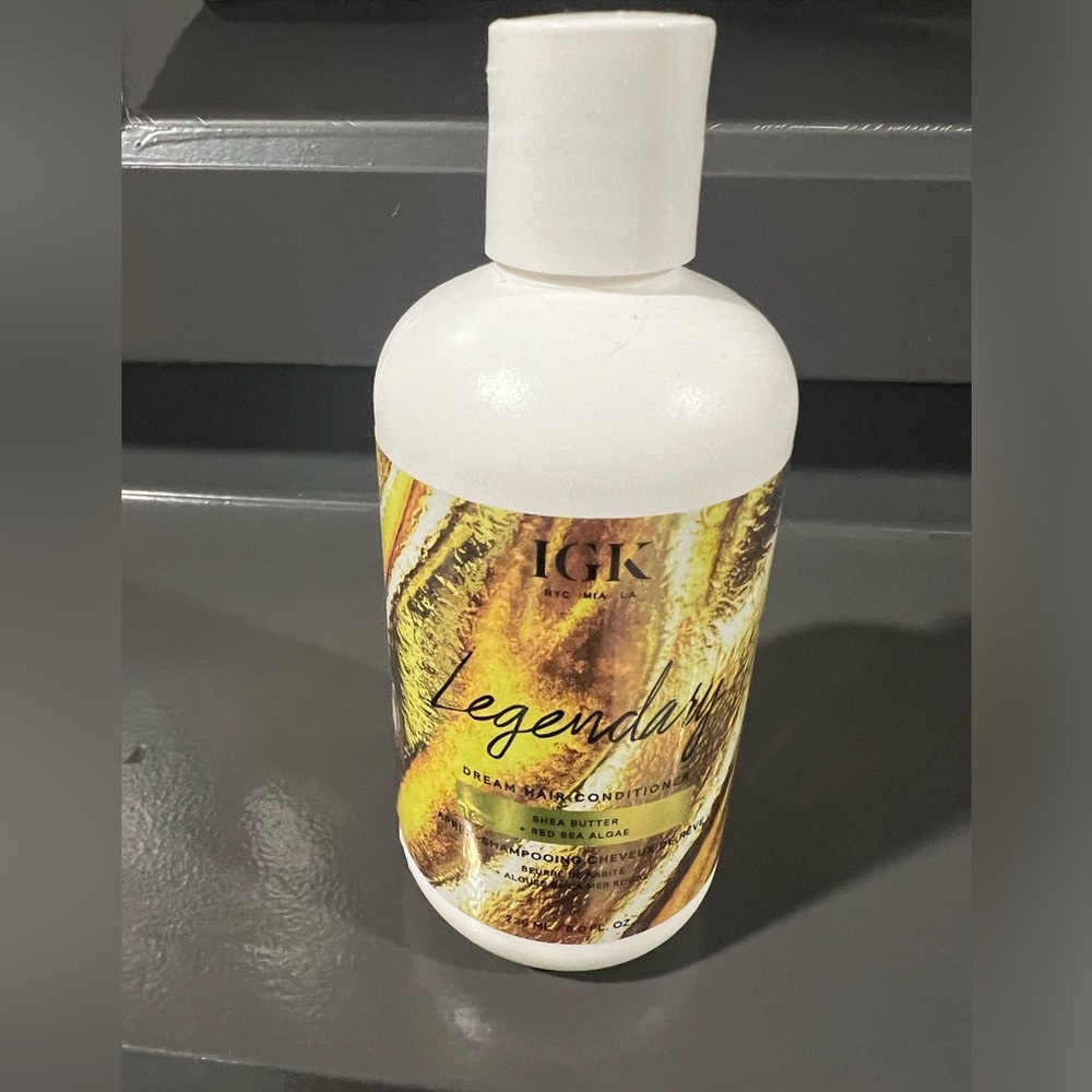 IGK legendary hair conditioner. 8oz